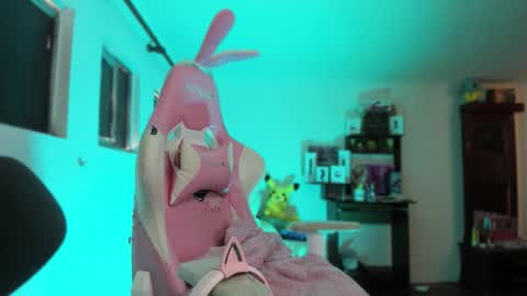 Snapshot of meowmelf chatting on 12-05-25, 03:30 meowmelf online show from 12-05-25, 03:30