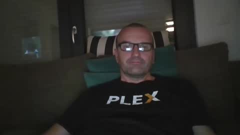 Snapshot of mep222 chatting on 12-14-24, 04:09 Pat online show from 12-14-24, 04:09