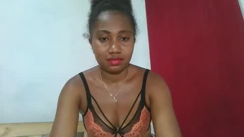 meraldaaaa online show from 10-19-25, 01:01