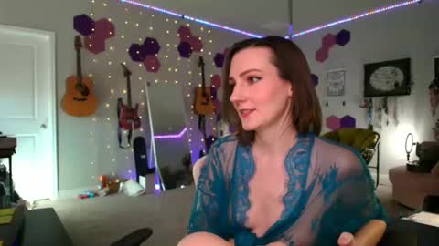 Meredith Bae online show from 12-06-24, 10:41