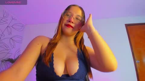 Snapshot of merida06 chatting on 11-12-25, 05:08 merida06 online show from 11-12-25, 05:08