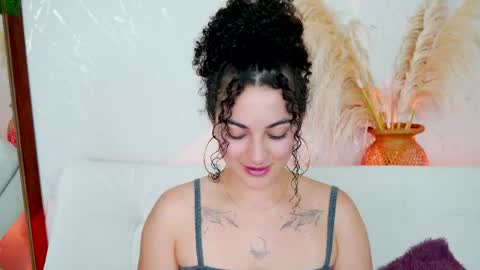 Merida Bell online show from 06-09-26, 10:43