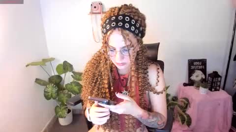 laura 3 i am independent model online show from 11-11-25, 02:55