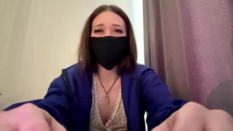 Kiki online show from 05-14-26, 08:21