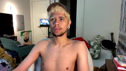 Merlinz Magic online show from 02-20-25, 05:07