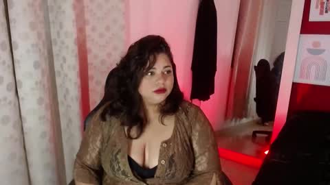 Snapshot of merly_chica chatting on 09-29-25, 01:05 merly online show from 09-29-25, 01:05