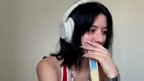 Isabella online show from 06-26-26, 11:25