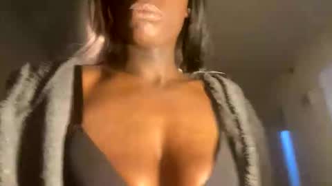 Alexismerton online show from 05-31-26, 03:58
