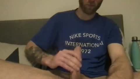 Snapshot of messageme11 chatting on 02-04-26, 10:36 messageme11 online show from 02-04-26, 10:36