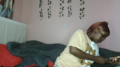 meggy and bree online show from 04-13-26, 12:21