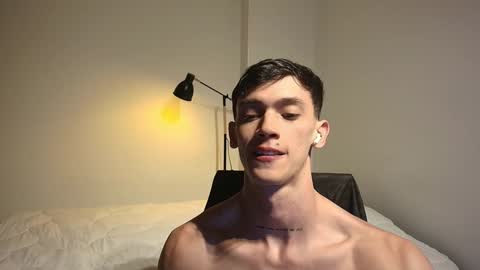 Snapshot of metatron_muscle chatting on 02-01-25, 01:44 Dany online show from 02-01-25, 01:44