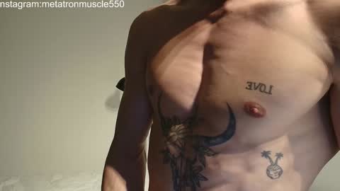 Snapshot of metatron_muscle chatting on 02-03-25, 01:41 Dany online show from 02-03-25, 01:41