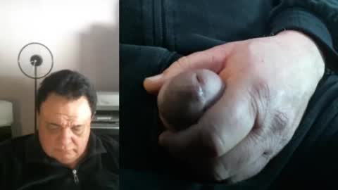 Snapshot of metrowester chatting on 02-18-25, 07:41 metrowester online show from 02-18-25, 07:41