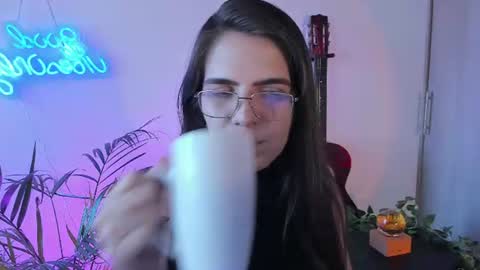 Snapshot of meurief chatting on 07-25-26, 10:29 Meurif online show from 07-25-26, 10:29