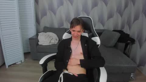 MEVERIK OUSHEN online show from 05-01-26, 08:35