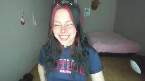 Snapshot of mey090 chatting on 01-23-25, 10:54 Mey online show from 01-23-25, 10:54