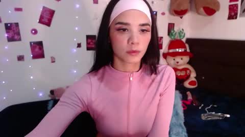 Snapshot of meygan_ chatting on 11-14-25, 01:48 meygan_ online show from 11-14-25, 01:48