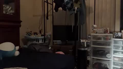 ZoeyYogaBoy online show from 04-27-26, 07:50