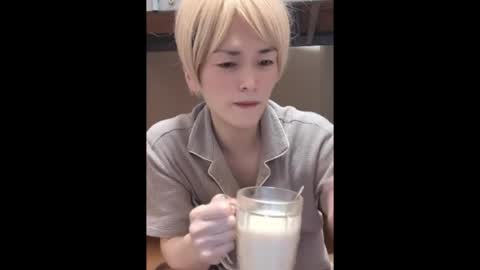 Snapshot of mgnhiroyuki chatting on 07-07-26, 09:35 mgnhiroyuki online show from 07-07-26, 09:35