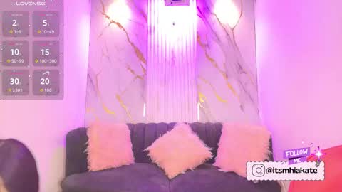 Mhia Kate online show from 11-21-25, 12:04