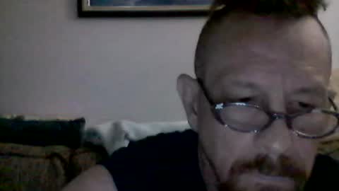 Snapshot of mhitch924 chatting on 06-14-26, 01:25 mhitch924 online show from 06-14-26, 01:25