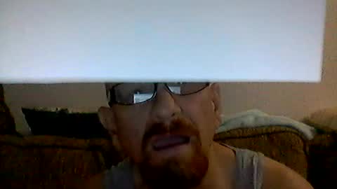 Snapshot of mhitch924 chatting on 06-18-26, 01:28 mhitch924 online show from 06-18-26, 01:28
