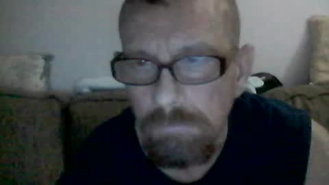 Snapshot of mhitch924 chatting on 07-11-26, 02:47 mhitch924 online show from 07-11-26, 02:47