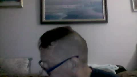Snapshot of mhitch924 chatting on 07-12-26, 02:02 mhitch924 online show from 07-12-26, 02:02