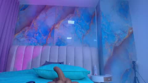 Emi online show from 04-23-26, 07:27