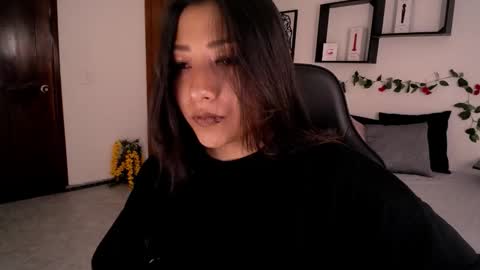Snapshot of mia_112022 chatting on 10-20-25, 12:38 Mia zoe online show from 10-20-25, 12:38