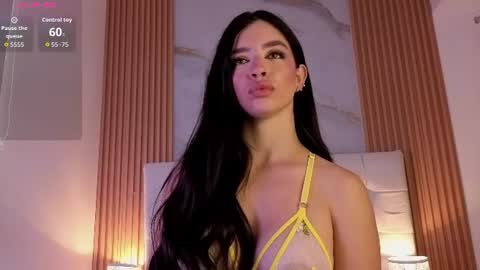 Snapshot of mia_2406_ chatting on 07-03-26, 10:05 mia online show from 07-03-26, 10:05