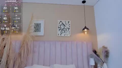 mia__bailey_ online show from 06-30-26, 08:10