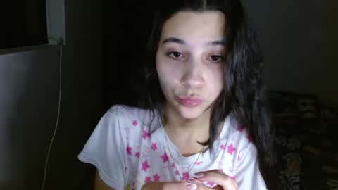 Mia online show from 06-04-26, 04:51