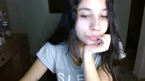 Mia online show from 07-03-26, 05:36