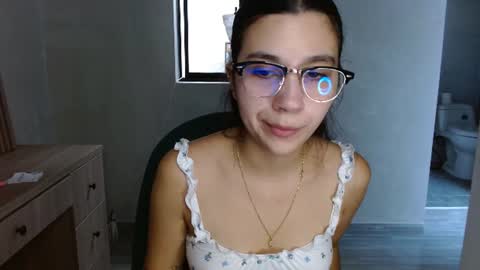 Mia online show from 07-31-26, 09:36