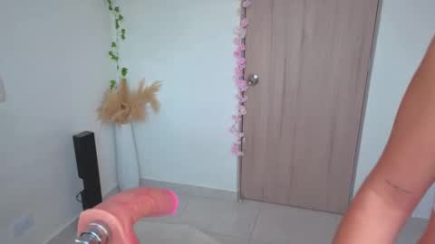 Mia adams  online show from 11-02-25, 10:23