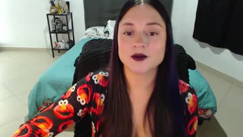 Snapshot of mia_adams_red chatting on 12-02-24, 01:14 mia online show from 12-02-24, 01:14