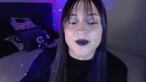 Snapshot of mia_adams_red chatting on 01-28-25, 01:18 mia online show from 01-28-25, 01:18