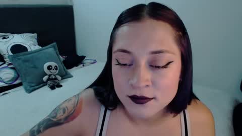 Snapshot of mia_adams_red chatting on 01-29-25, 09:07 mia online show from 01-29-25, 09:07