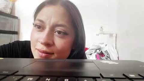 Snapshot of mia_adams_red chatting on 03-04-25, 09:32 mia online show from 03-04-25, 09:32