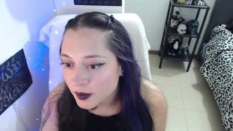 Snapshot of mia_adams_red chatting on 03-06-25, 02:09 mia online show from 03-06-25, 02:09
