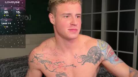 Andre and Mia online show from 11-12-25, 08:26