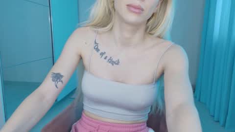 mia_angel online show from 06-10-26, 01:32