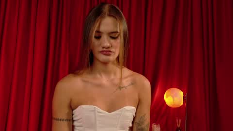 Mia Benett  online show from 04-20-26, 12:30