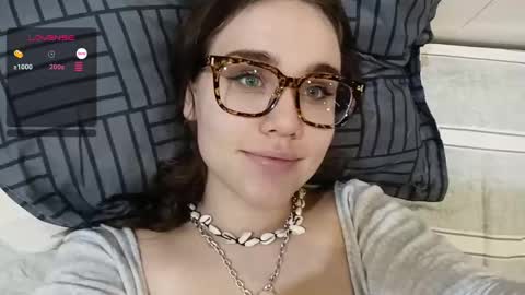 Snapshot of mia_boone chatting on 12-04-24, 06:11 mia_boone online show from 12-04-24, 06:11