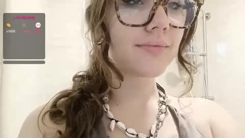 Snapshot of mia_boone chatting on 01-20-25, 10:51 mia_boone online show from 01-20-25, 10:51