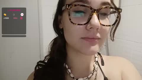 Snapshot of mia_boone chatting on 01-30-25, 04:45 mia_boone online show from 01-30-25, 04:45