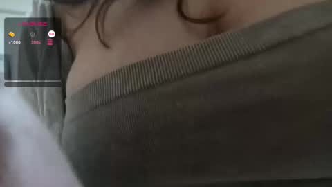 Snapshot of mia_boone chatting on 02-22-25, 11:13 mia_boone online show from 02-22-25, 11:13