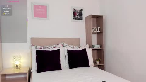 Mia Cano online show from 11-06-25, 04:52