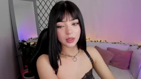 mia_collins_b online show from 06-02-26, 07:38